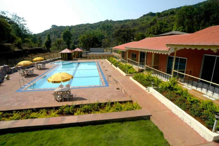 Cold Spot Village Resort Mahābaleshwar Extérieur photo